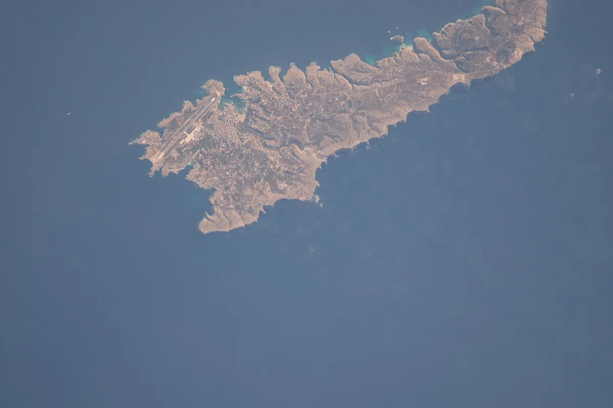 Come arrivare a Lampedusa da Palermo? Tutte le soluzioni aggiornate 2026