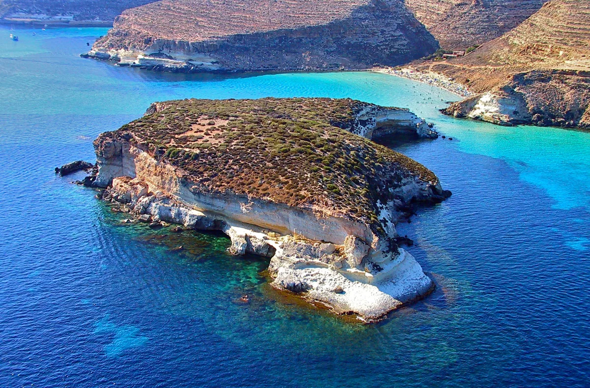 Lampedusa per digital nomad: spazi di lavoro, costi e connettività 2026