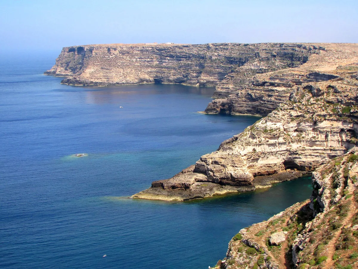 Le spiagge di Lampedusa con sabbia attrezzate: quali scegliere nel 2026