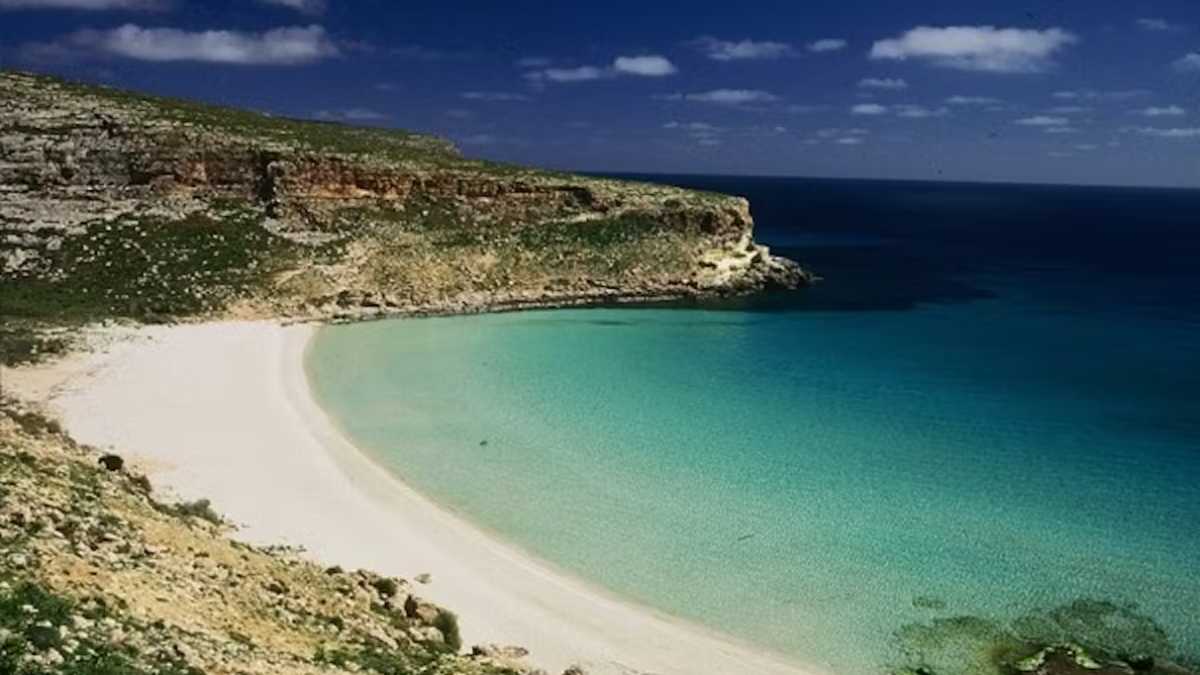 Come raggiungere la Spiaggia dei Conigli a Lampedusa: consigli pratici