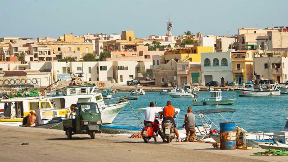 Dove alloggiare a Lampedusa: confronto tra dammusi, B&B e hotel